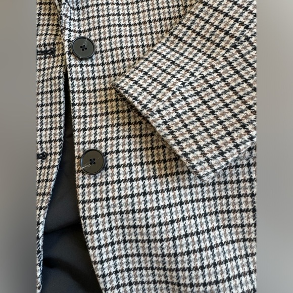 Houndstooth print blazer by Canadian Apparel brand Joe Fresh - Picture 5 of 6